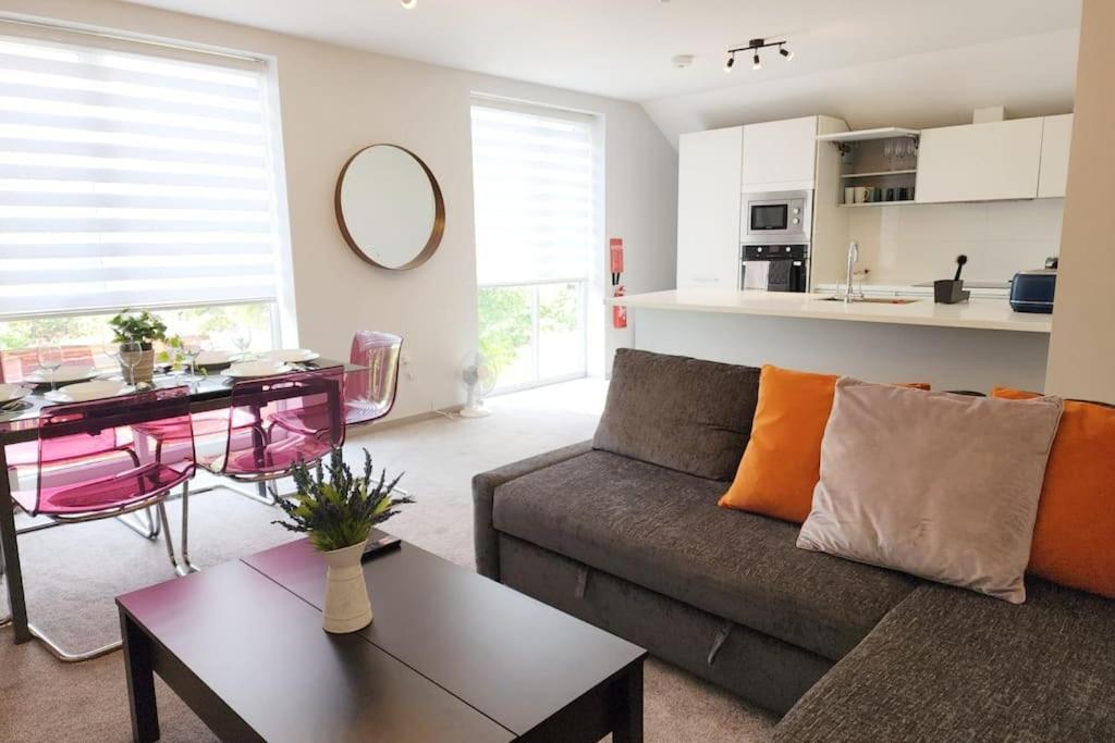 Horizon House, Modern 2-Bedroom Flat 2, Parking, Netflix, Оксфорд Экстерьер фото